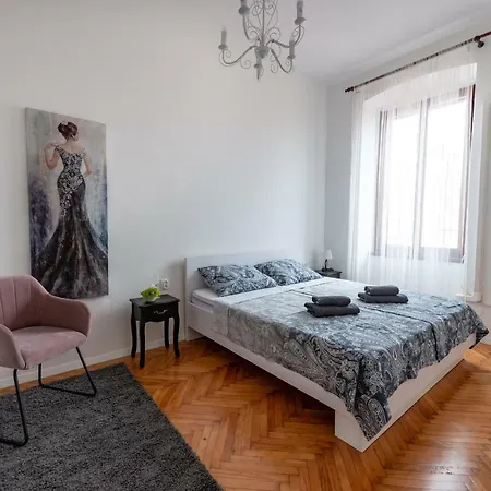 Sweet In The Center * Пула