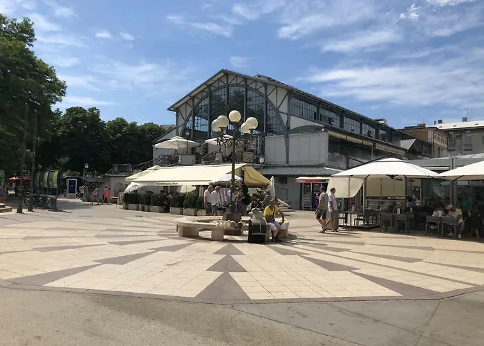Sweet In The Center Pula