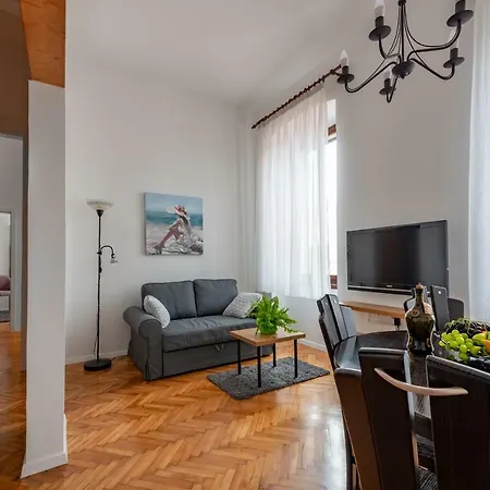 Apartman Sweet In The Center Pula